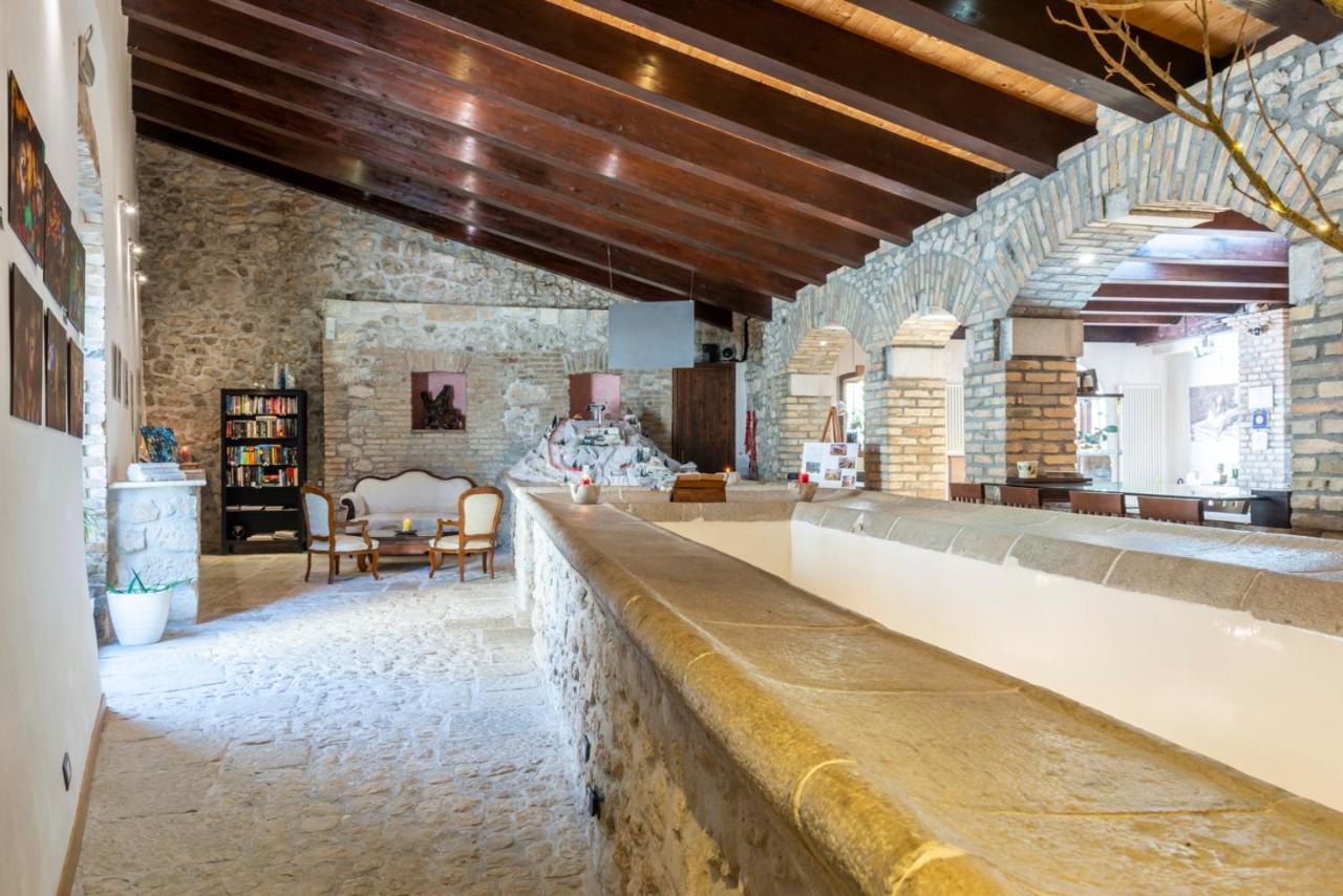 Hotel Il Lavatoio Dimora Storica Castel Di Sangro Esterno foto
