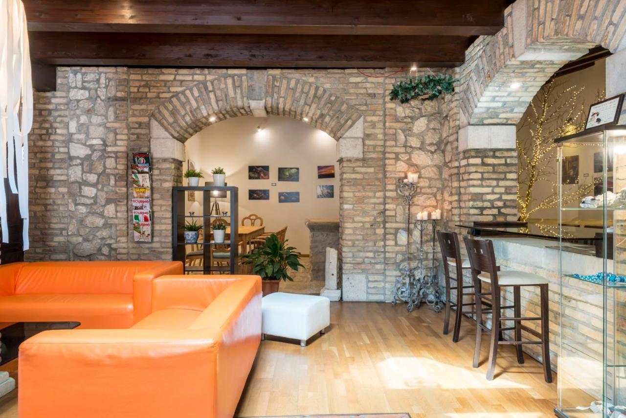 Hotel Il Lavatoio Dimora Storica Castel Di Sangro Esterno foto