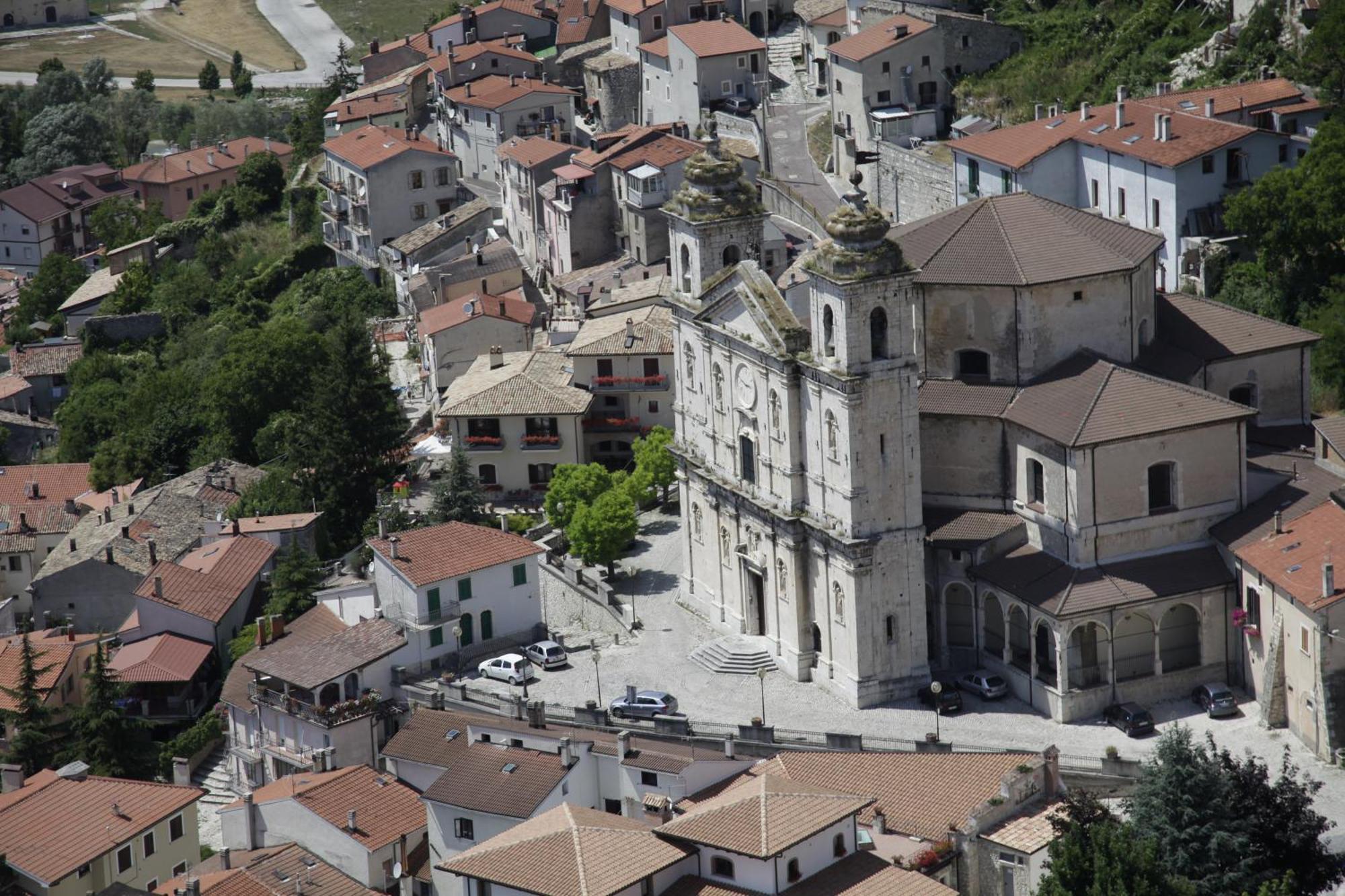 Hotel Il Lavatoio Dimora Storica Castel Di Sangro Esterno foto