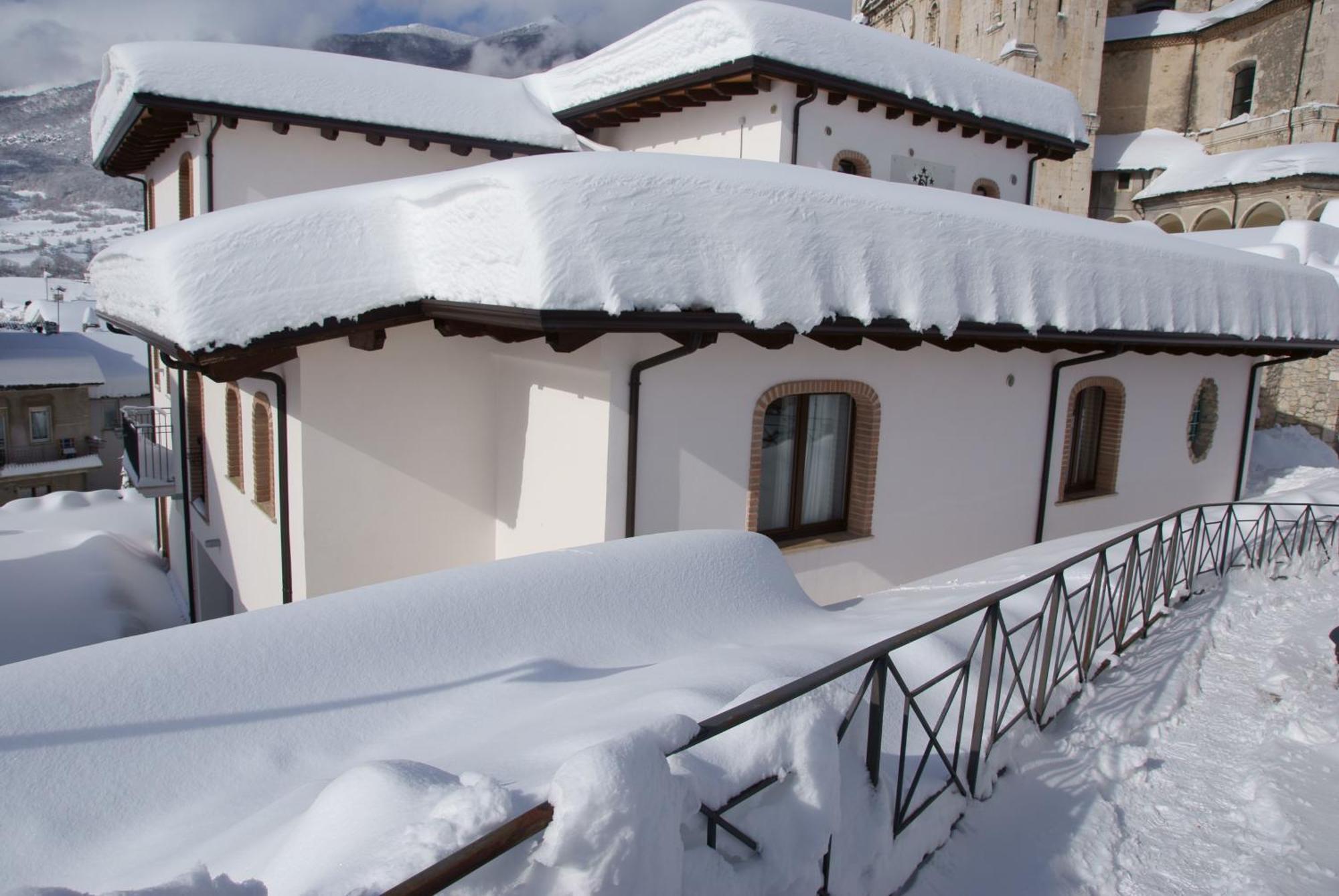 Hotel Il Lavatoio Dimora Storica Castel Di Sangro Esterno foto