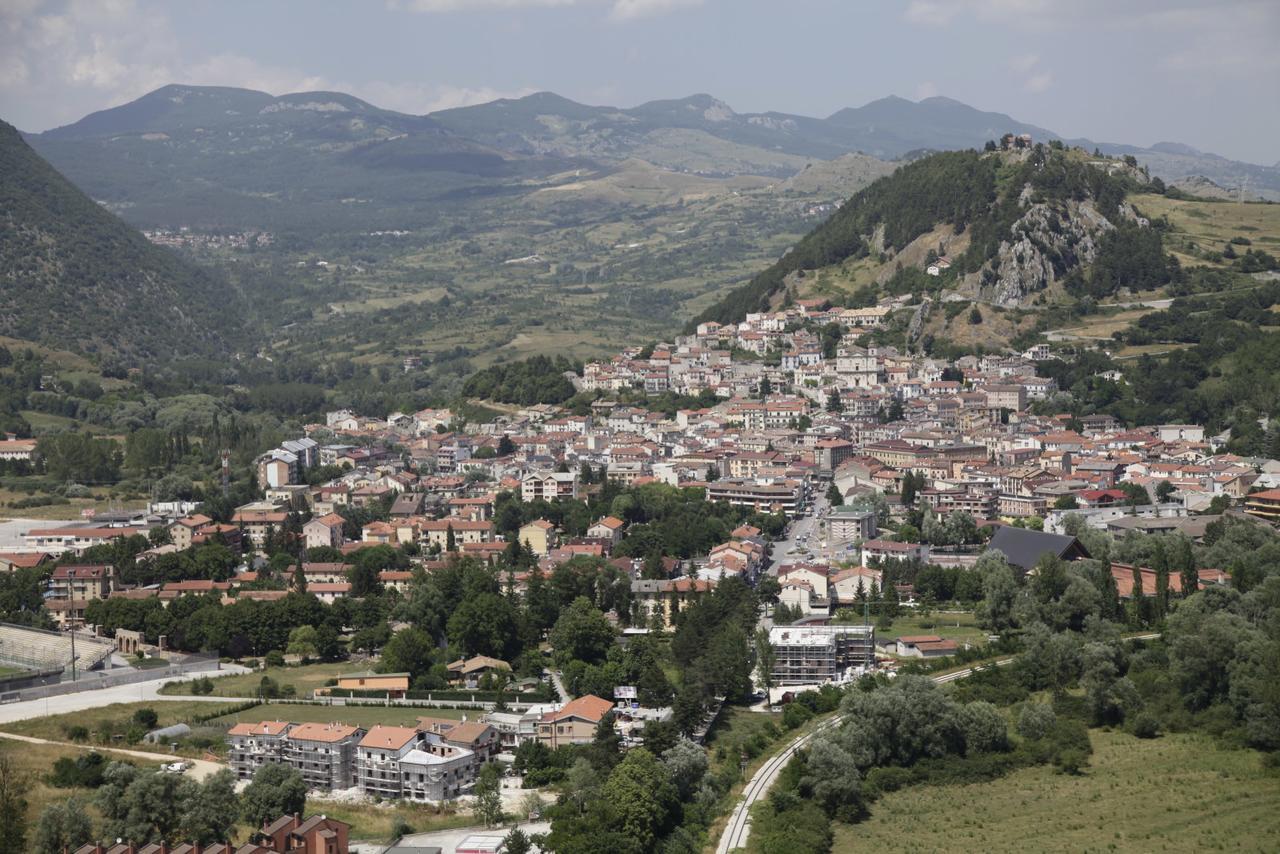 Hotel Il Lavatoio Dimora Storica Castel Di Sangro Esterno foto